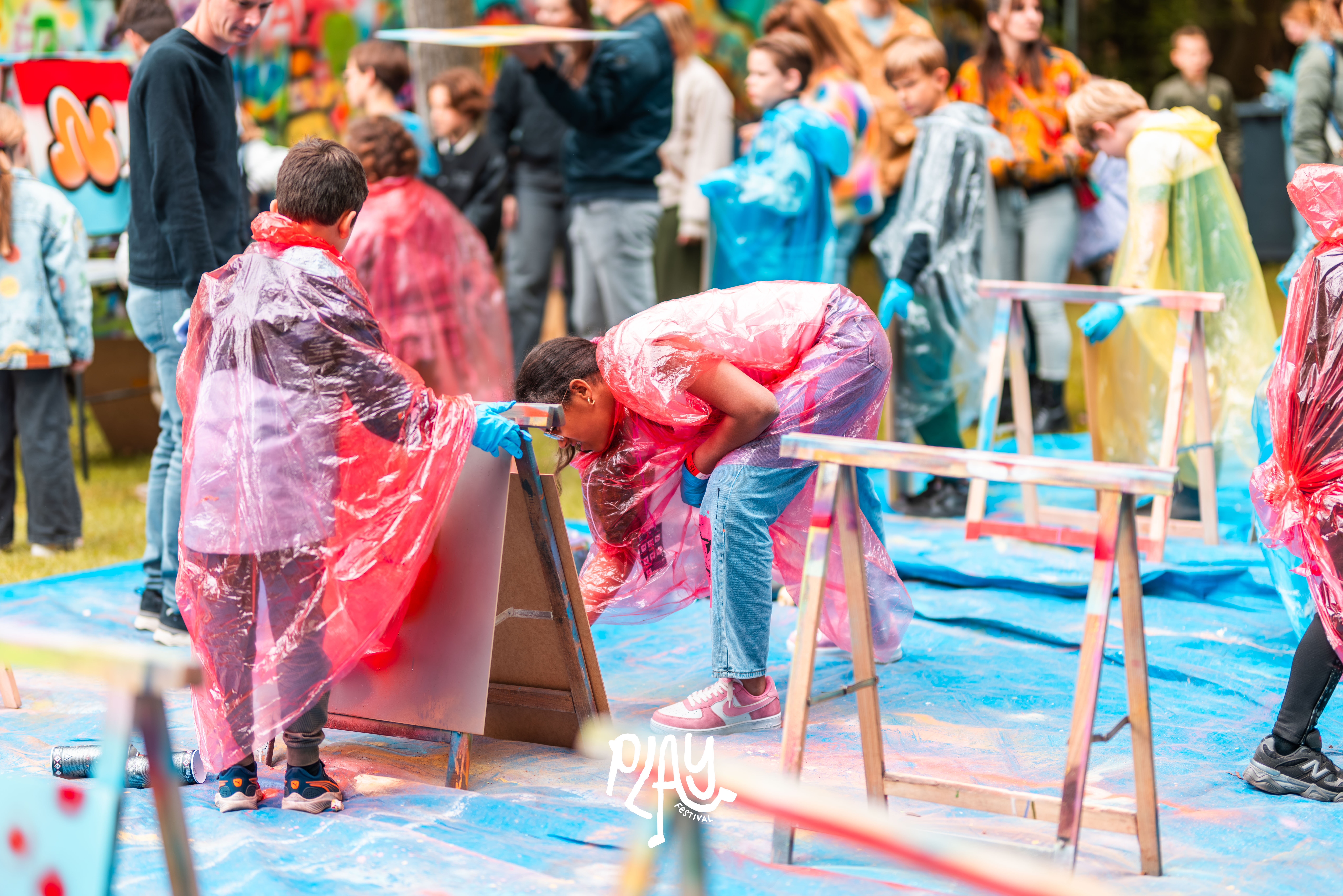 PLAY Festival Dag 2 Met Logo ; VT-171