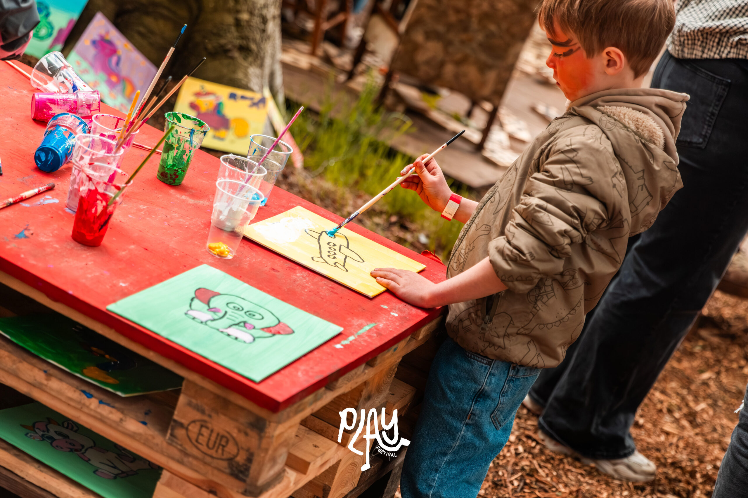 PLAY Festival Dag 2 Met Logo ; VT-185