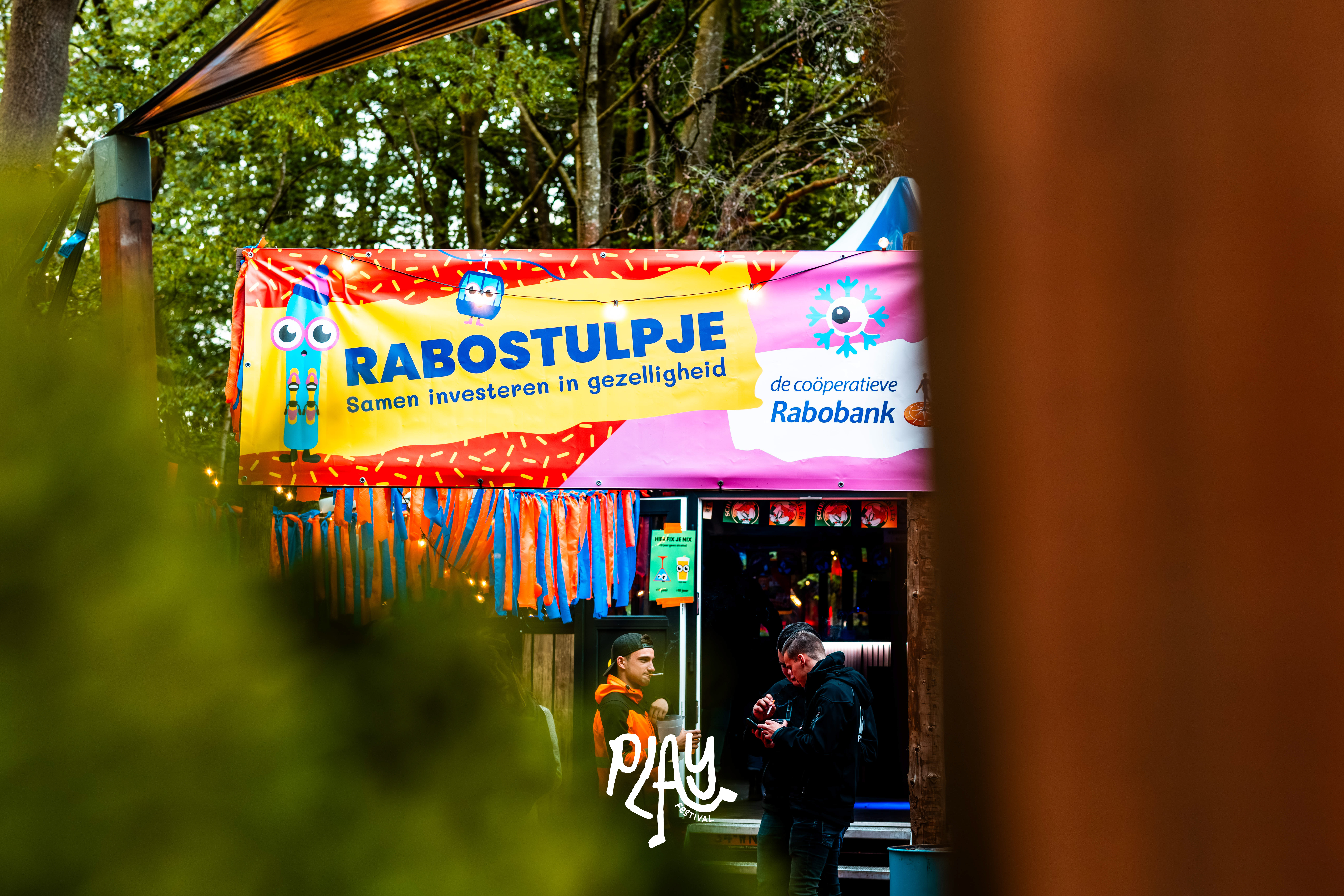 PLAY Festival Dag 2 Met Logo ; VT-274