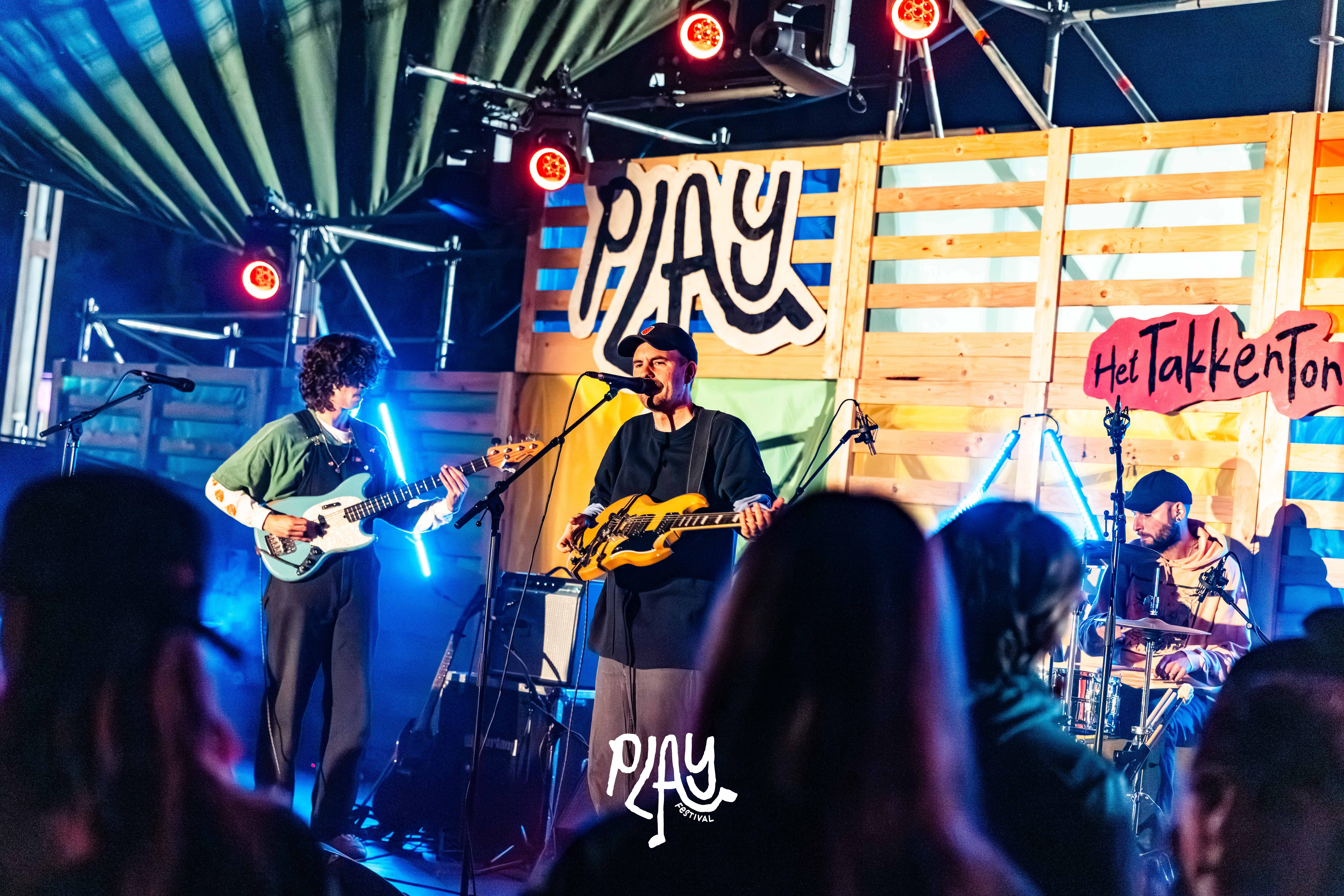 PLAY Festival Dag 2 Met Logo ; VT-366