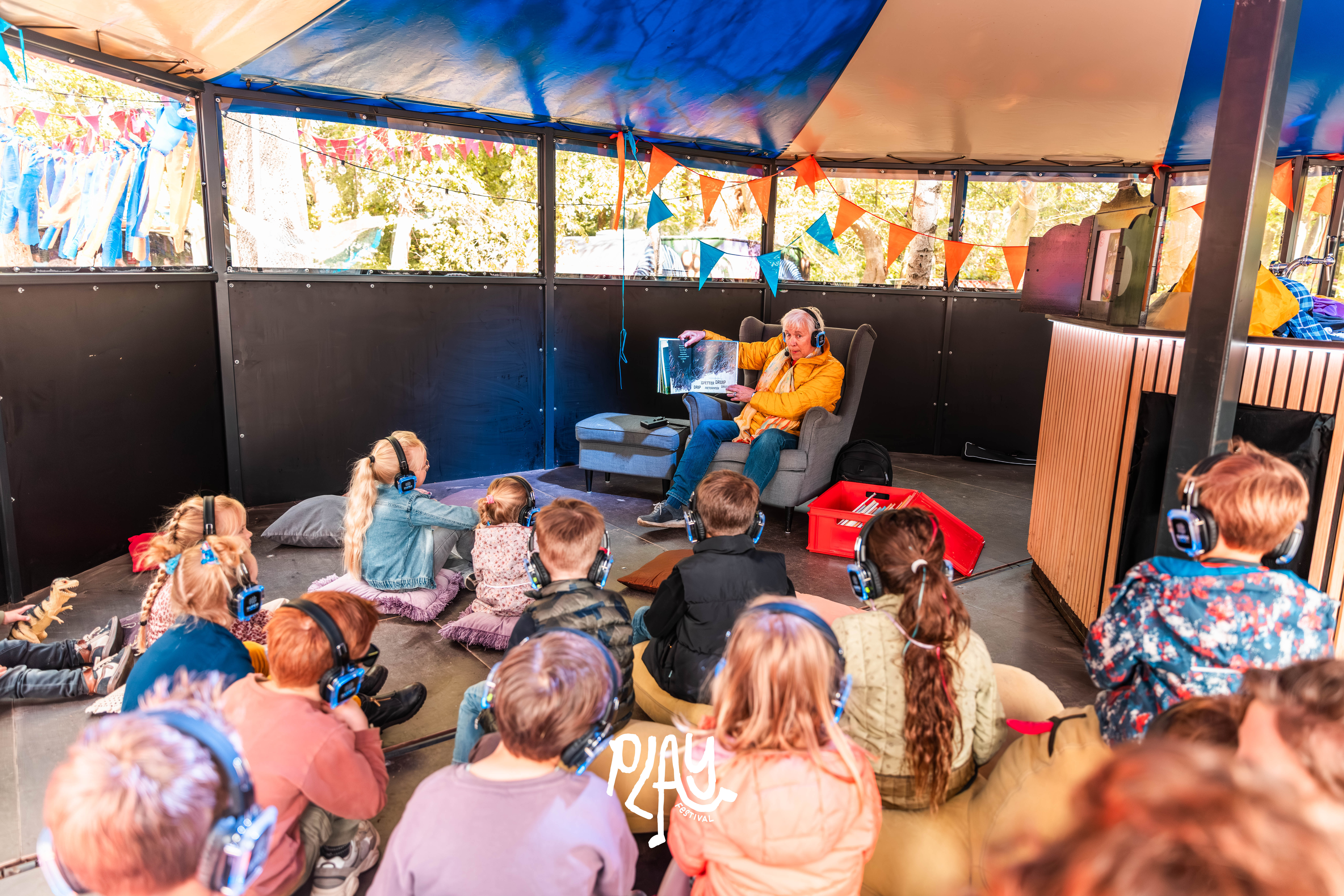 PLAY Festival Dag 2 Met Logo ; VT-59