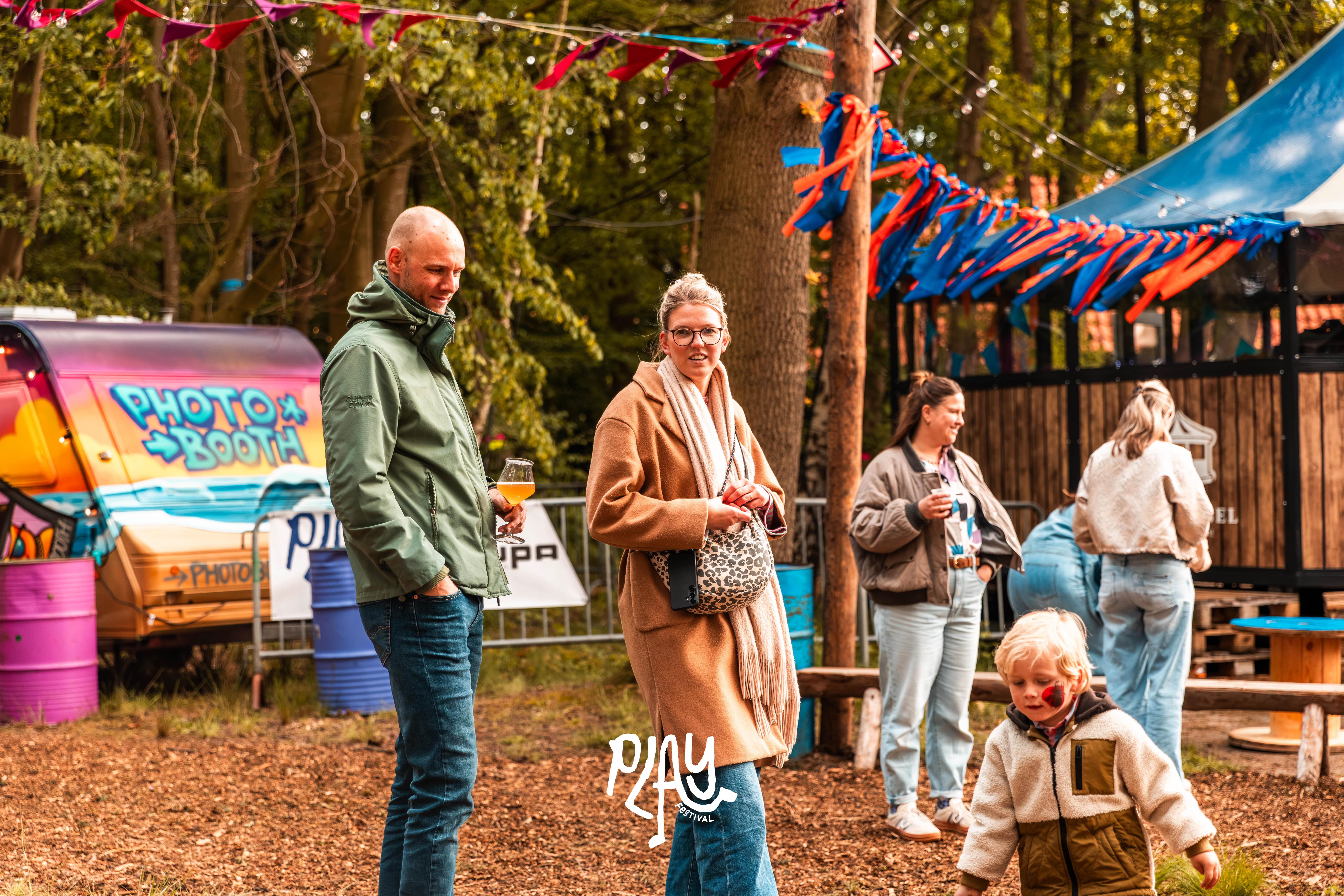 PLAY Festival Dag 2 Met Logo ; VT-72