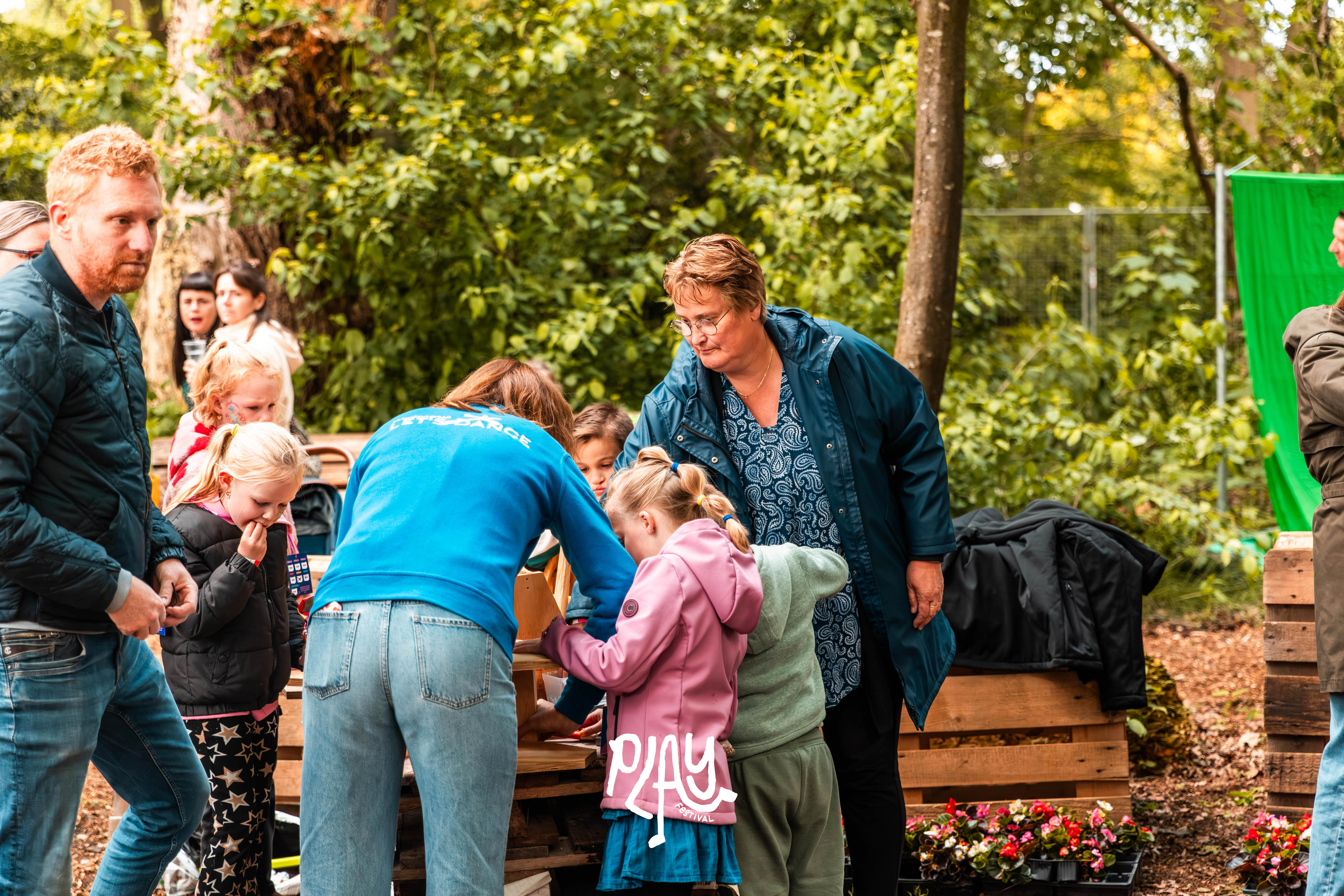 PLAY Festival Dag 2 Met Logo ; VT-75